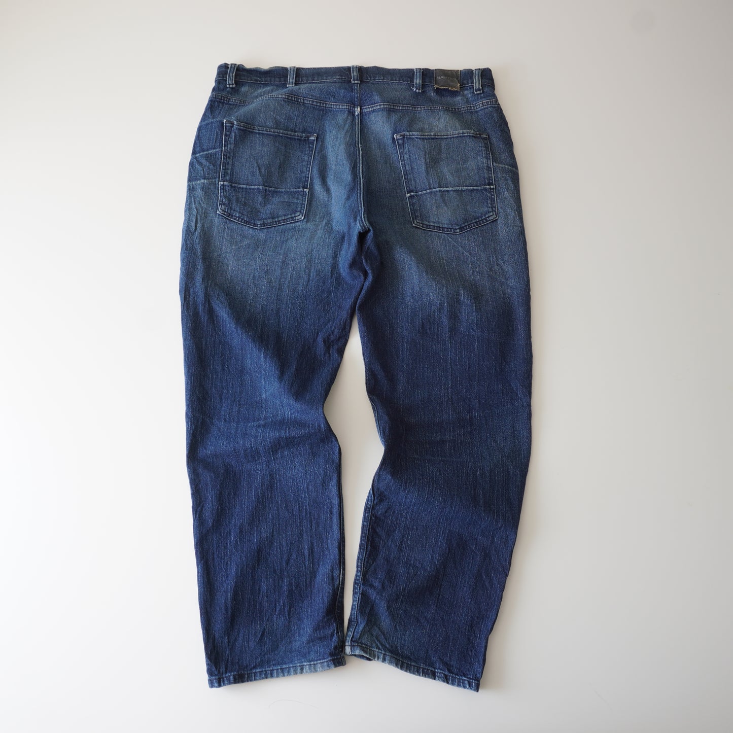 Thrifted – Jean Nautica Relaxed Fit Stretch Talla 44x32 USA (CL 58–60 aprox.) | Cintura 59 cm | Largo 116 cm | Talón 23 cm