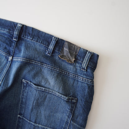 Thrifted – Jean Nautica Relaxed Fit Stretch Talla 44x32 USA (CL 58–60 aprox.) | Cintura 59 cm | Largo 116 cm | Talón 23 cm