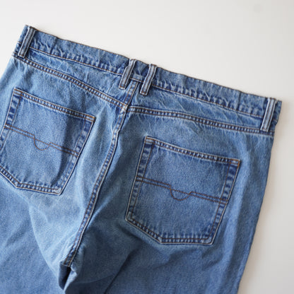 Thrifted – Jean Mountain Ridge Azul Talla 40 (CL 50-52) | Cintura 53 cm | Largo 103 cm | Talón 22 cm