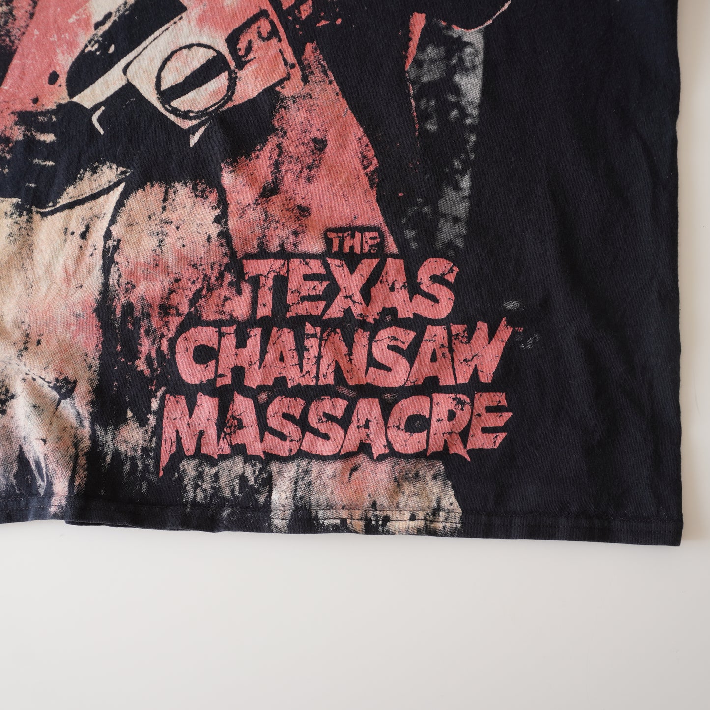 Thrifted – Polera The Texas Chainsaw Massacre Talla L | Largo 70 cm | Ancho 56 cm