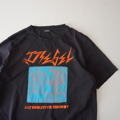 hrifted – Polera Diesel Talla XL | Largo 71 cm | Ancho 56 cm