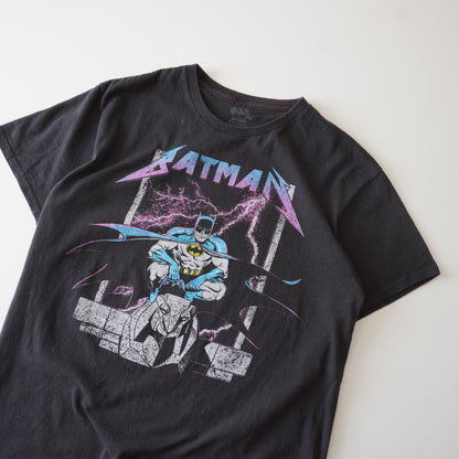 Thrifted – Polera Batman Talla M | Largo 65 cm | Ancho 48 cm