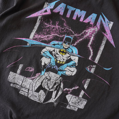 Thrifted – Polera Batman Talla M | Largo 65 cm | Ancho 48 cm