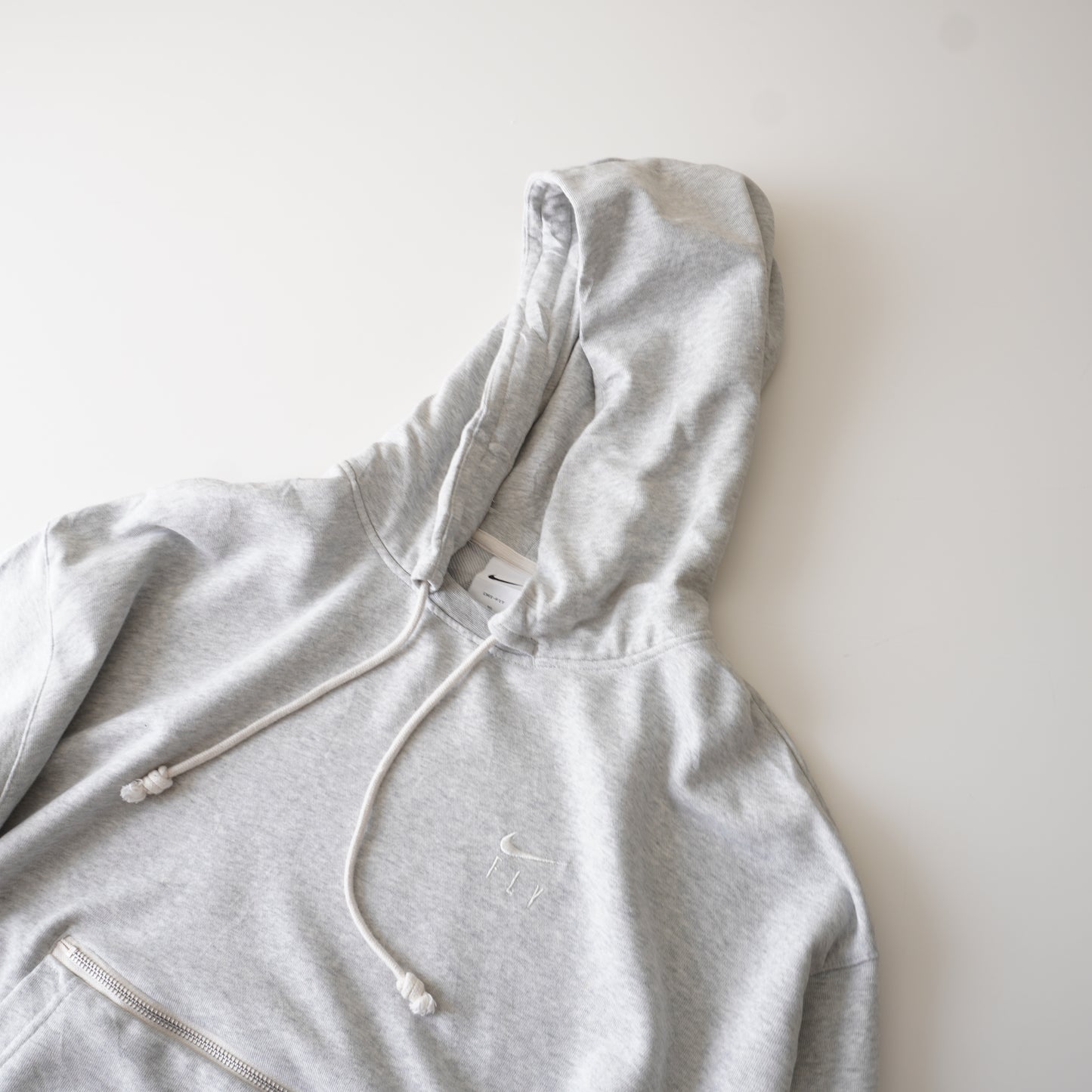 Thrifted – Polerón Nike Fly Gris Talla XL Mujer | Ancho 70 cm | Largo 57 cm