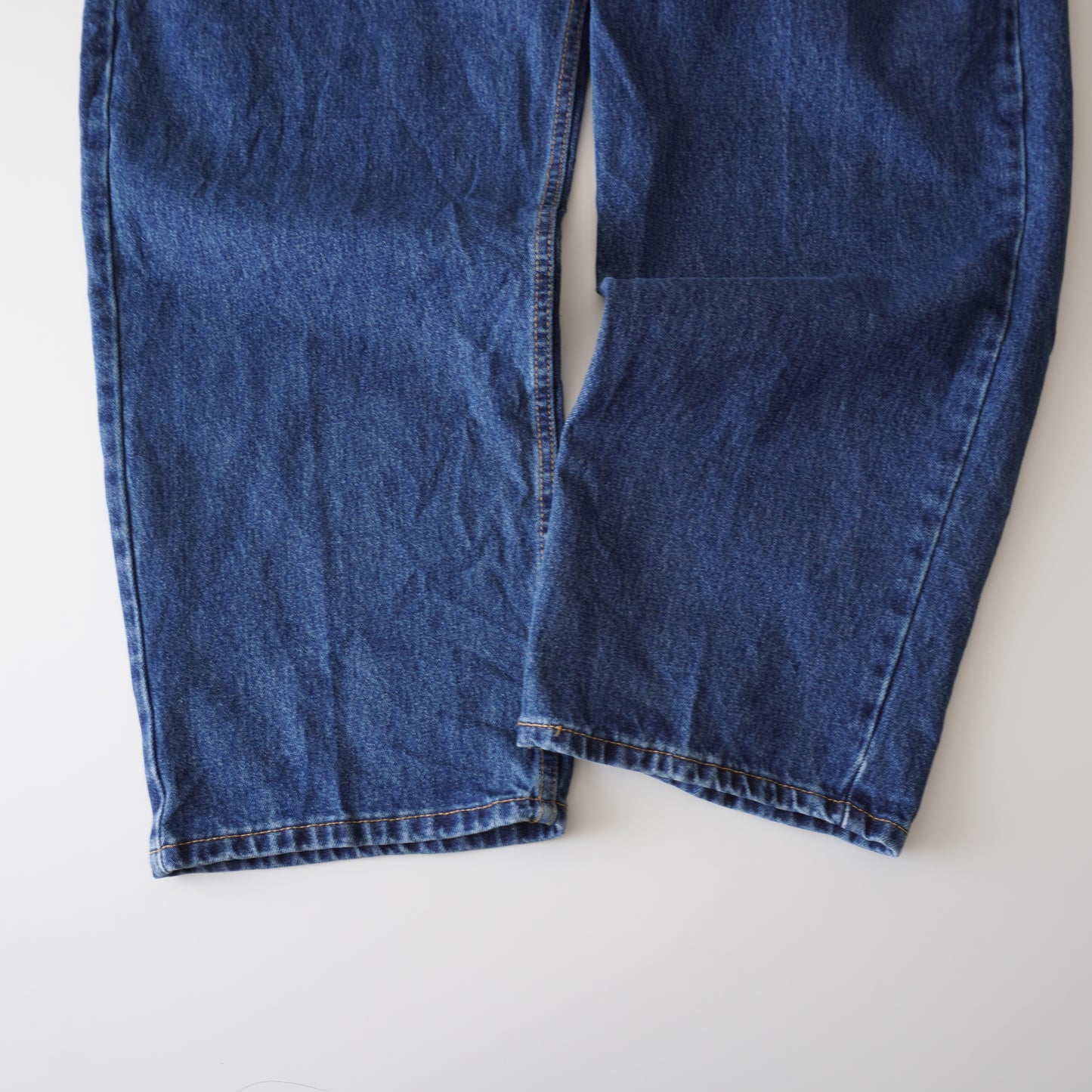 Thrifted – Jean Levi’s 550 Talla 48x30 USA (CL 60 aprox.) | Cintura 63 cm | Largo 110 cm | Talón 25 cm