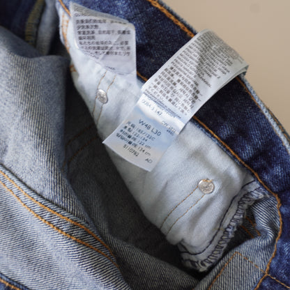 Thrifted – Jean Carpenter Carhartt Costuras Blancas Talla 42x28 USA (CL 54–56 aprox.) | Cintura 56 cm | Largo 102 cm | Talón 25 cm