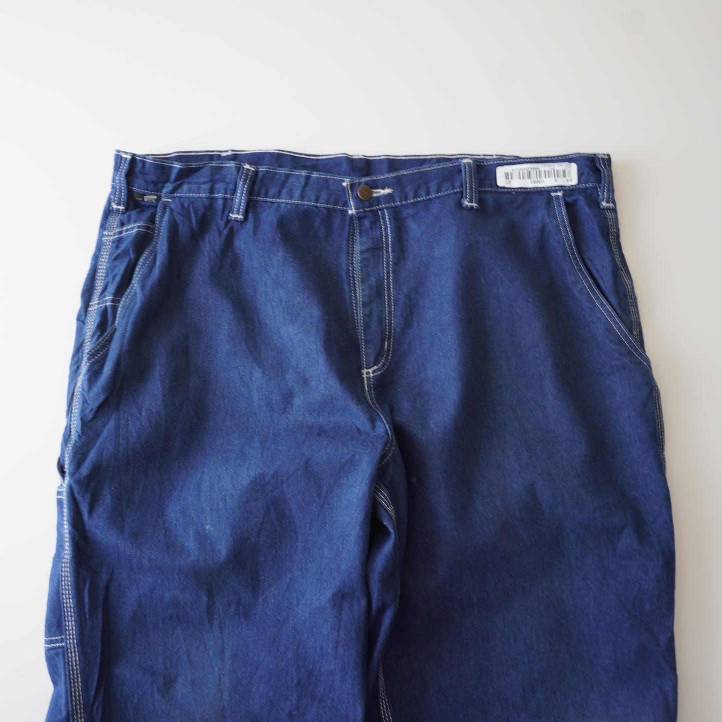 Thrifted – Jean Carpenter Carhartt Costuras Blancas Talla 42x28 USA (CL 54–56 aprox.) | Cintura 56 cm | Largo 102 cm | Talón 25 cm