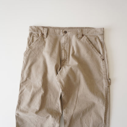 Thrifted – Jean Carpenter Beige Wrangler Talla 34x30 USA (CL 46) | Cintura 47 cm | Largo 95 cm | Talón 21 cm
