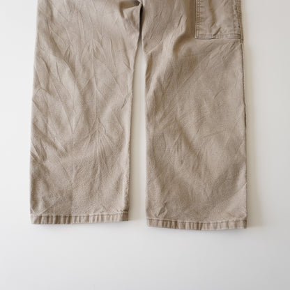 Thrifted – Jean Carpenter Beige Wrangler Talla 34x30 USA (CL 46) | Cintura 47 cm | Largo 95 cm | Talón 21 cm