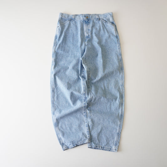 Thrifted – Jean Carpenter Riveted by Lee Talla 16-M USA | Cintura 47 cm | Largo 110 cm | Talón 21 cm