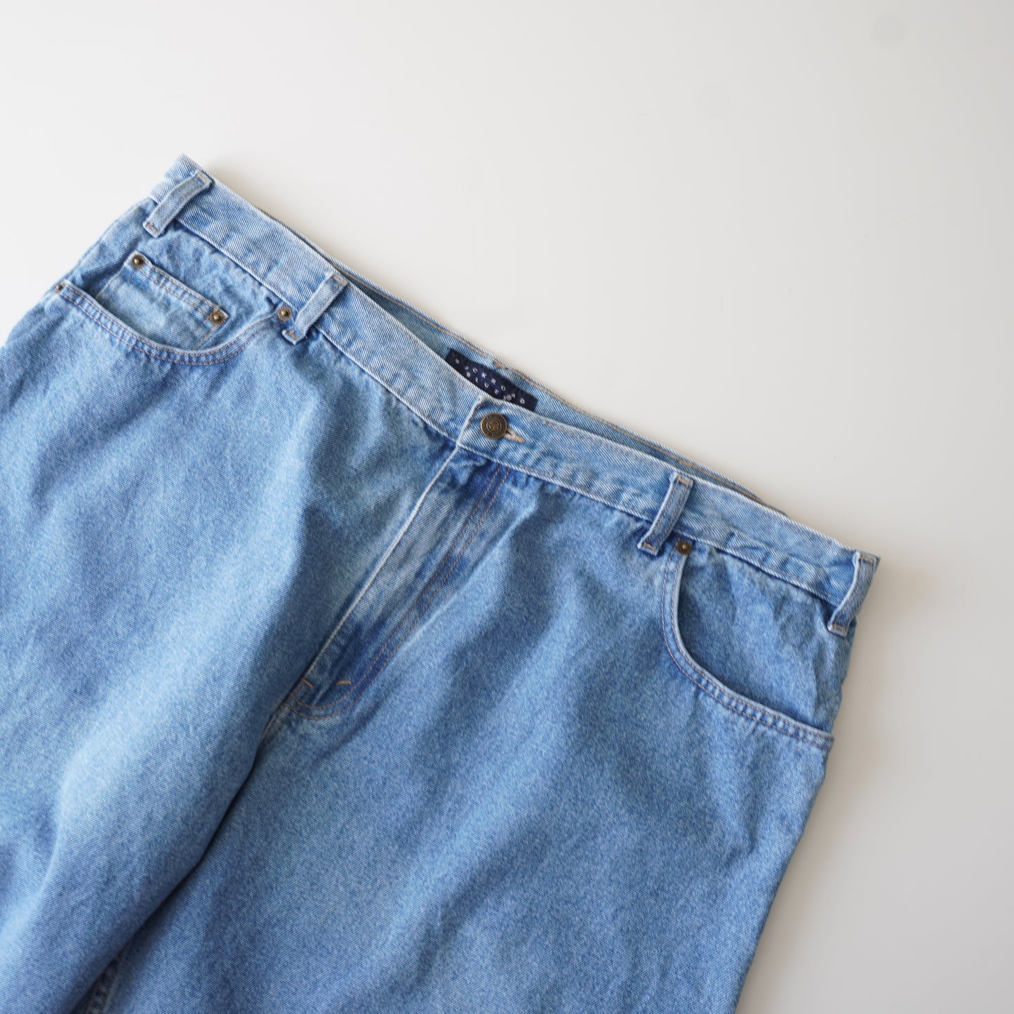 Thrifted – Jean Backroad Blues Talla 44x30 USA (CL 54 aprox.) | Cintura 55 cm | Largo 107 cm | Talón 24 cm