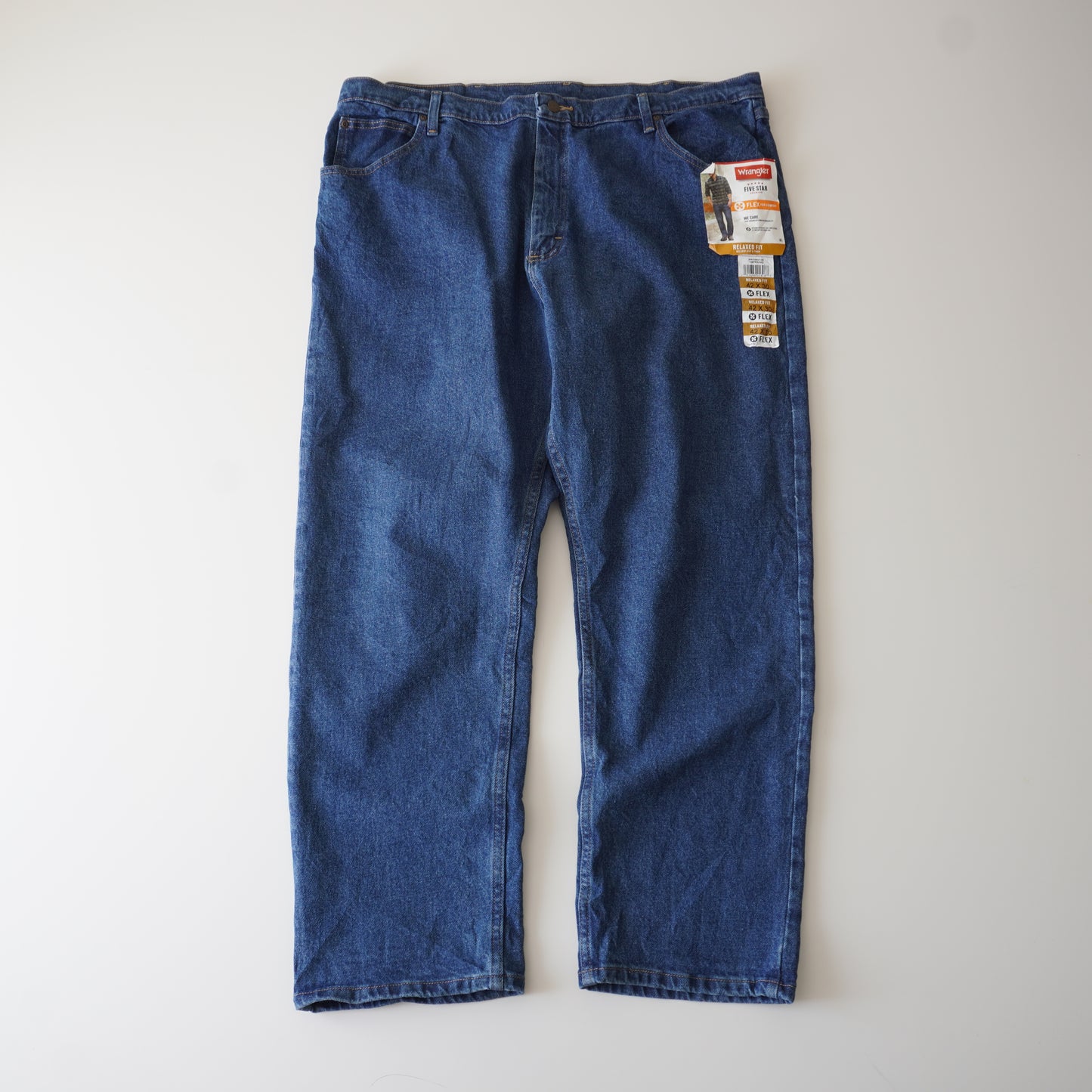 Thrifted – Jean Wrangler Nuevo Talla 42x30 USA (CL 54–56) | Cintura 56 cm | Largo 109 cm | Talón 24 cm