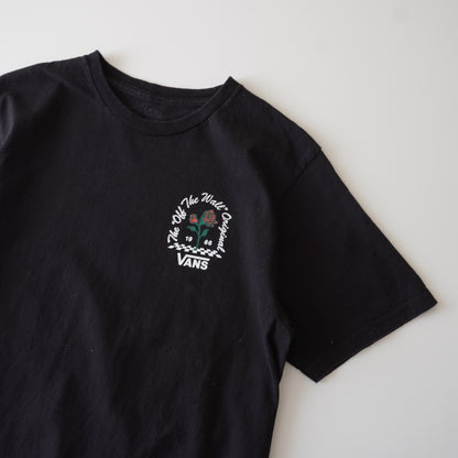 Thrifted – Polera Vans Juvenil Talla XL (Aprox. M Adulto) | Largo 64 cm | Ancho 45 cm