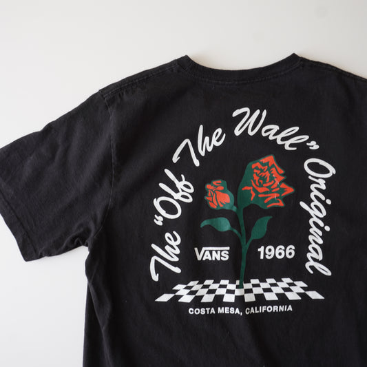 Thrifted – Polera Vans Juvenil Talla XL (Aprox. M Adulto) | Largo 64 cm | Ancho 45 cm