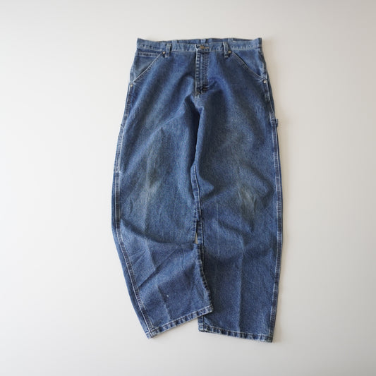 Thrifted – Jean Carpenter Azul Wrangler Talla 34x30 USA (CL 46) | Cintura 47 cm | Largo 102 cm | Talón 23 cm