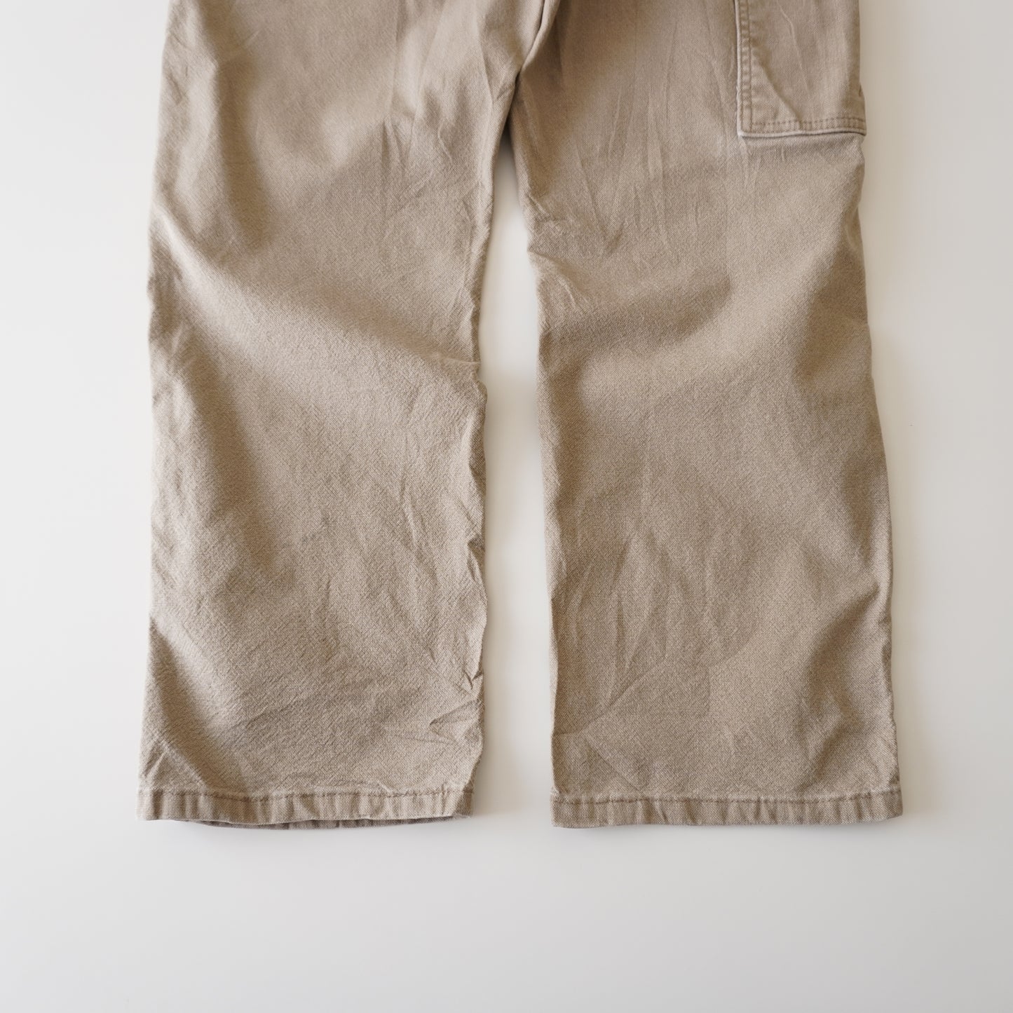 Thrifted – Jean Carpenter Beige Wrangler Talla 34x30 USA (CL 46) | Cintura 47 cm | Largo 97 cm | Talón 22 cm