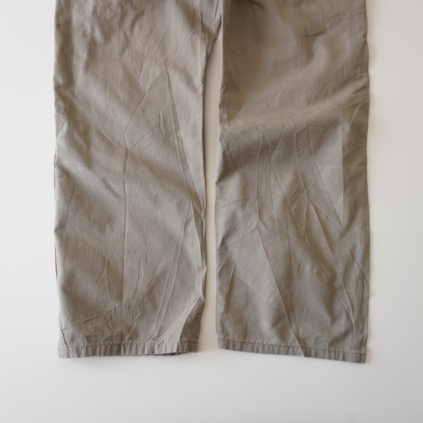 Thrifted – Jean Wrangler Workwear Talla 36x30 USA (CL 44-46) | Cintura 47 cm | Largo 105 cm | Talón 22 cm