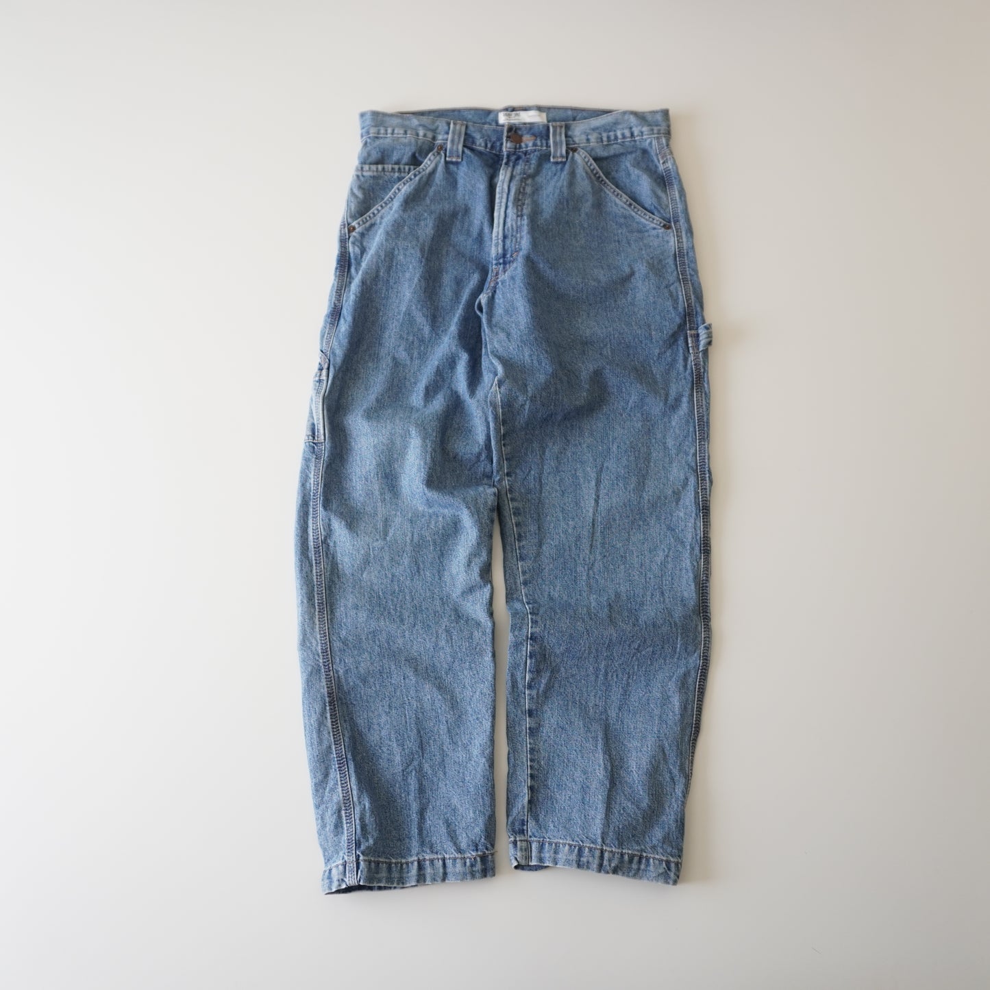 Thrifted – Jean Carpenter Levi Strauss Talla 33x30 USA (CL 42-44) | Cintura 44 cm | Largo 101 cm | Talón 21 cm