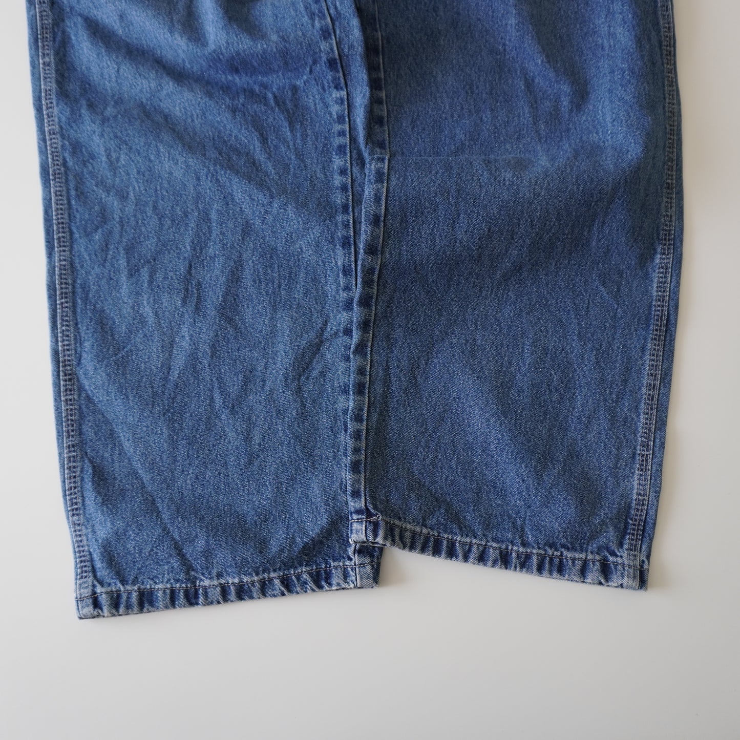Thrifted – Jean Carpenter Wrangler Talla 36x32 USA | Cintura 47 cm | Largo 109 cm | Talón 24 cm