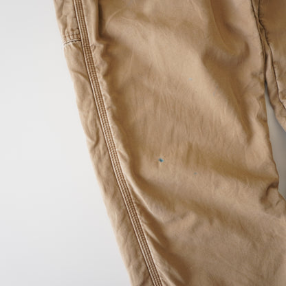 Thrifted – Jean Wrangler Café Beige con Interior Polar Talla 32x30 USA (CL 40-42) | Cintura 42 cm | Largo 97 cm | Talón 23 cm