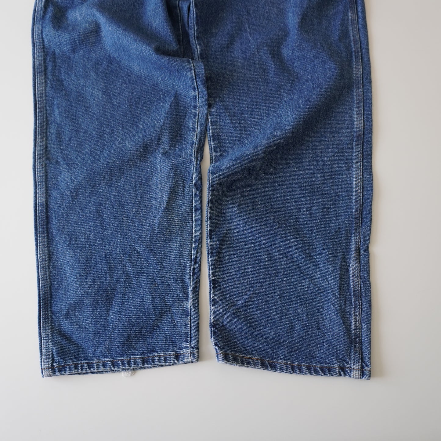 Thrifted – Jean Carpenter Rustler Talla 34x32 USA (CL 44-46) | Cintura 47 cm | Largo 111 cm | Talón 24 cm