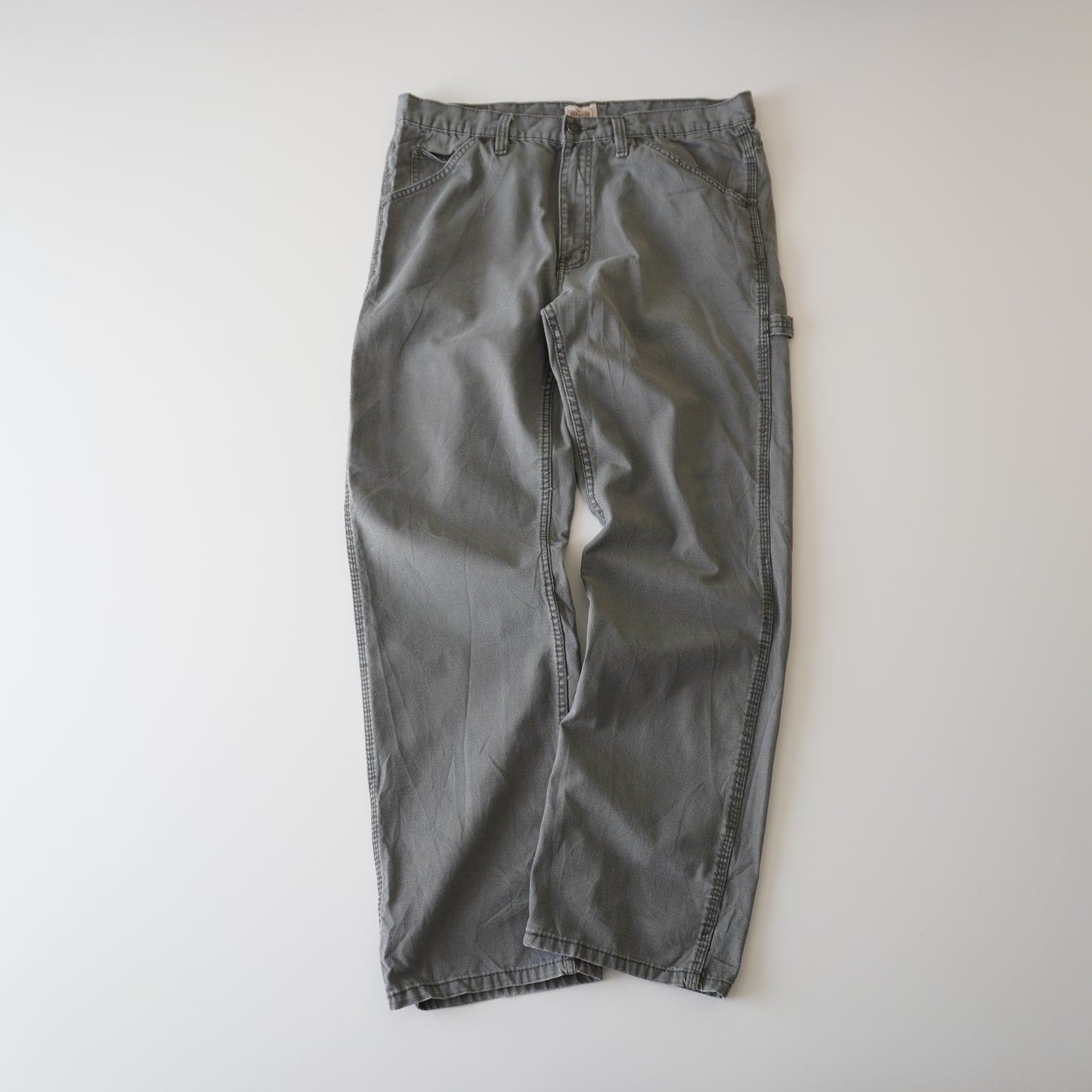 Thrifted – Jean Carpenter Verde Schmidt Workwear Talla 36x34 USA (CL 46-48) | Cintura 48 cm | Largo 110 cm | Talón 23.5 cm