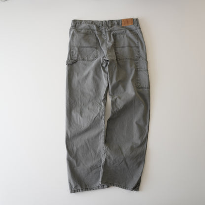 Thrifted – Jean Carpenter Verde Schmidt Workwear Talla 36x34 USA (CL 46-48) | Cintura 48 cm | Largo 110 cm | Talón 23.5 cm