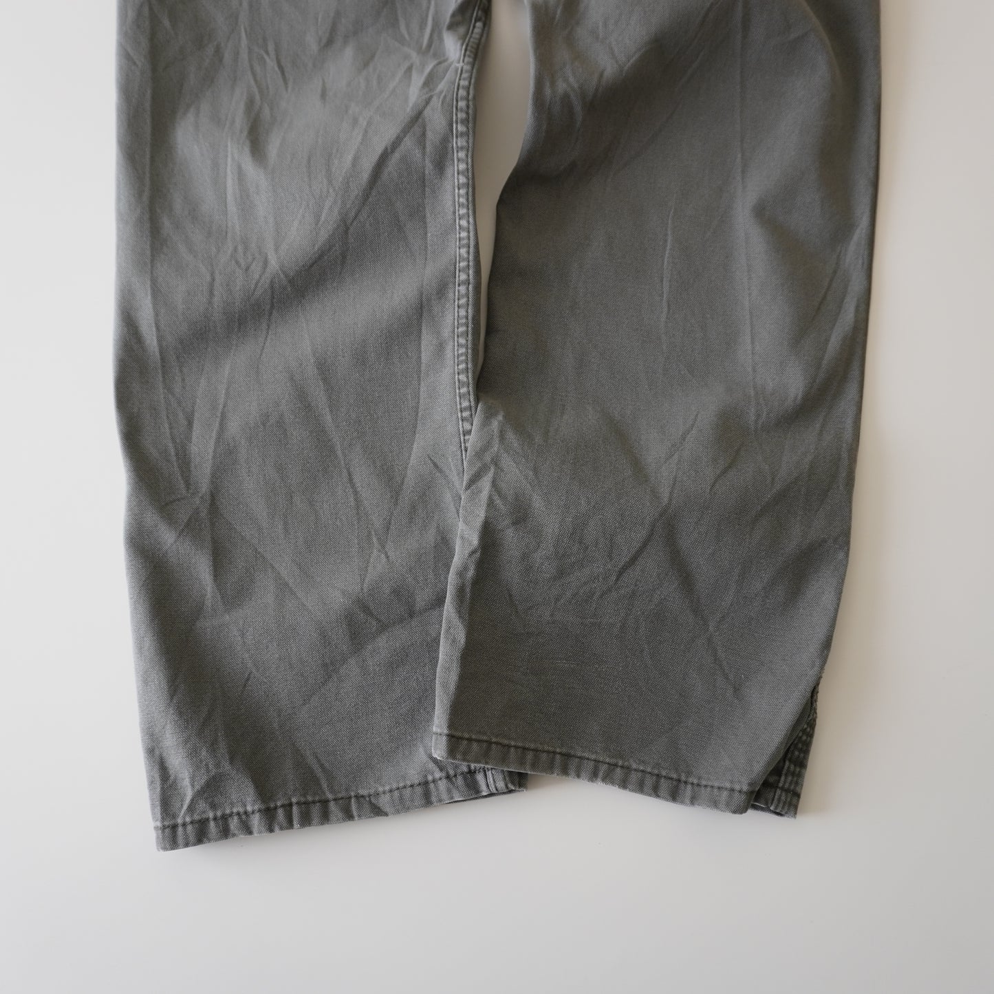 Thrifted – Jean Carpenter Verde Schmidt Workwear Talla 36x34 USA (CL 46-48) | Cintura 48 cm | Largo 110 cm | Talón 23.5 cm