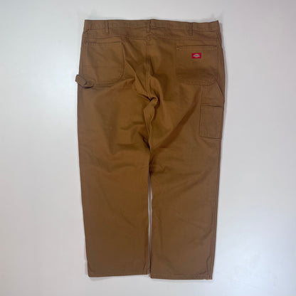 Thrifted – Jean Carpenter Dickies Café Talla 48x32 USA (CL 56 aprox.) | Cintura 62 cm | Largo 110 cm | Talón 26 cm