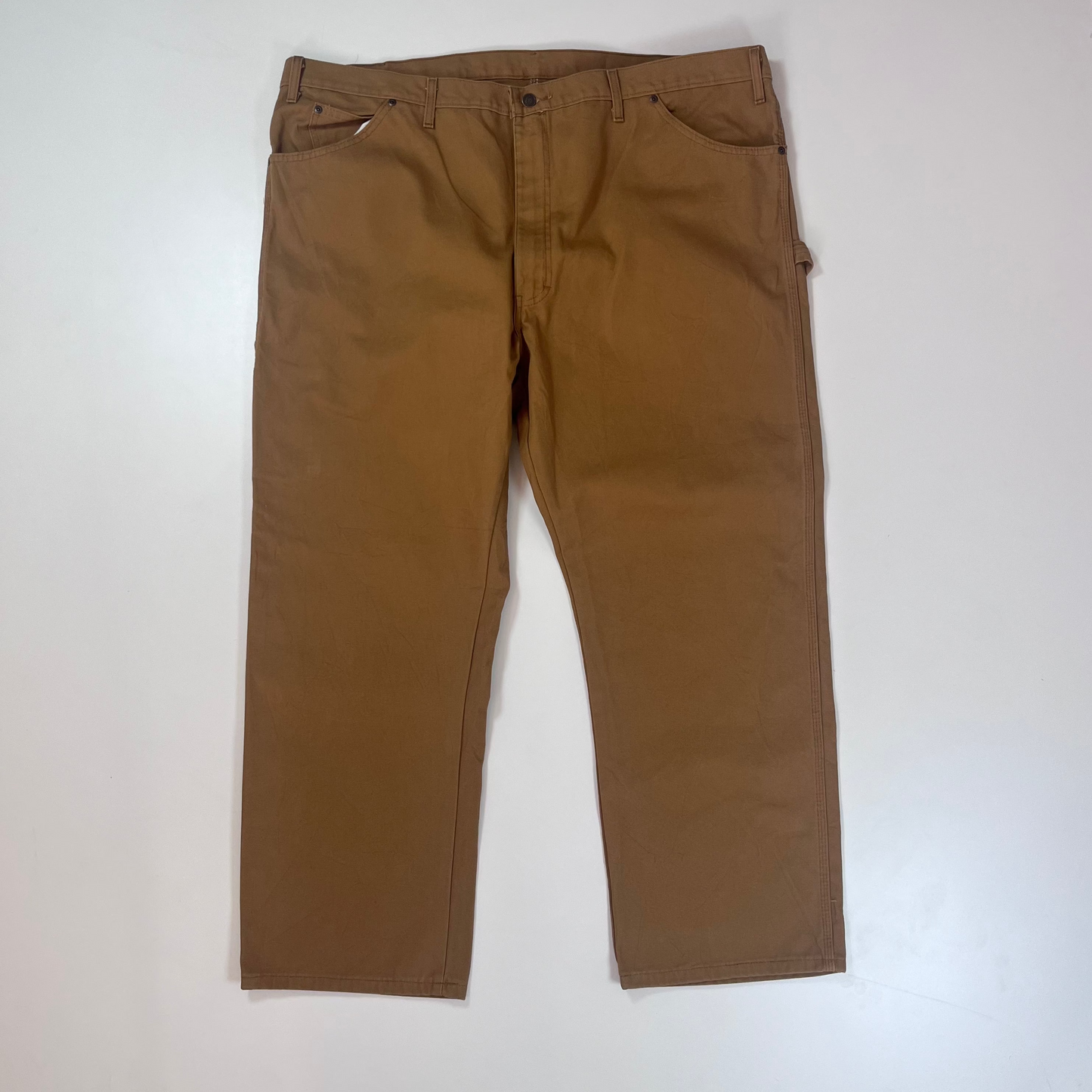 Thrifted – Jean Carpenter Dickies Café Talla 48x32 USA (CL 56 aprox.) | Cintura 62 cm | Largo 110 cm | Talón 26 cm