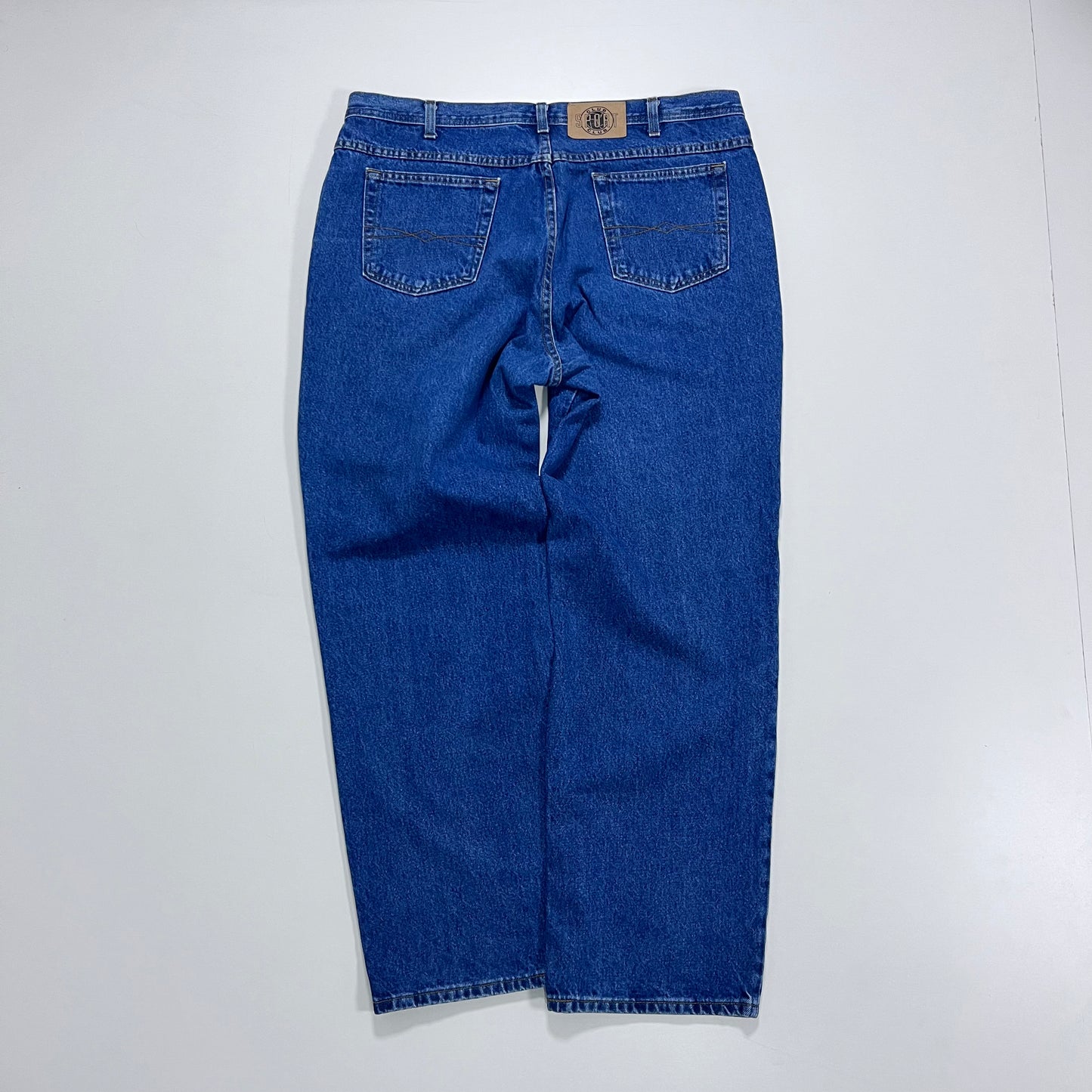 Thrifted – Jean Club Sport Talla 42 USA (CL 52 aprox.)