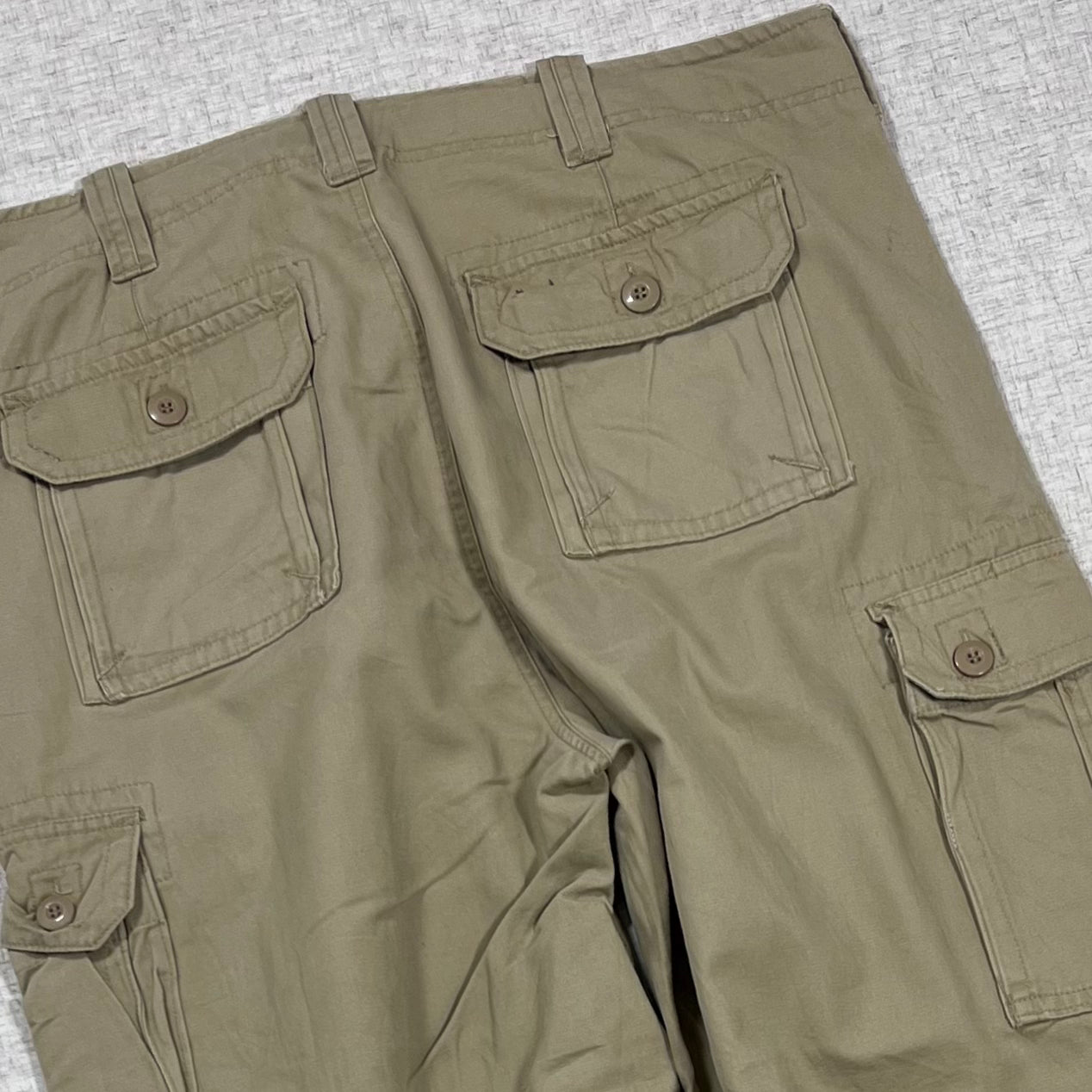 Thrifted – Cargo Pants Steve &amp; Barry’s Beige Talla 40x30 USA (CL 50 aprox.)