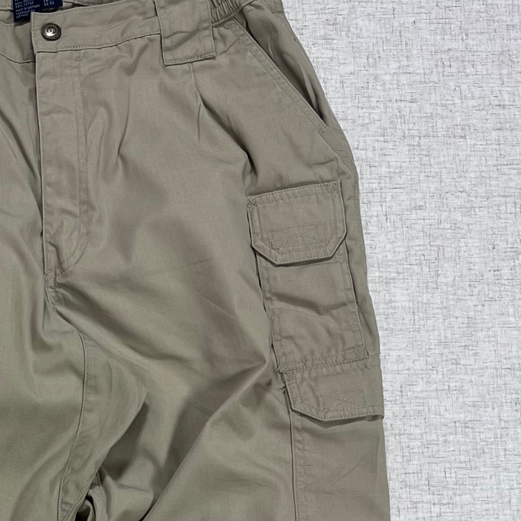 Thrifted – Cargo Pants Tactical Series Beige Talla 36x32 USA (CL 42 aprox.)