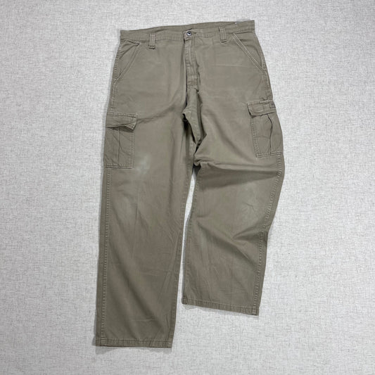 Thrifted – Cargo Pants Beige Talla 38x32 USA (CL 48 aprox.)