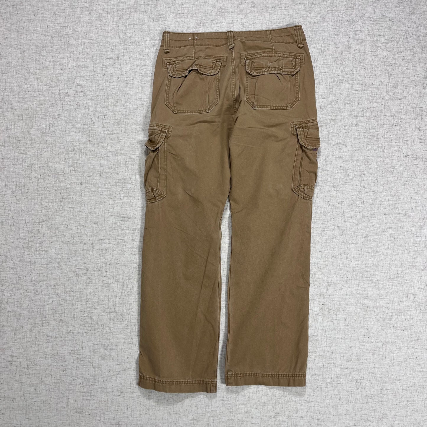 Thrifted – Cargo Pants Unionbay Café Talla 32x32 USA (CL 42 aprox.)