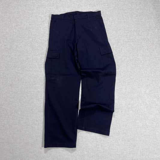 Thrifted – Cargo Pants Azul Marino Talla 32x30 USA (CL 42 aprox.)