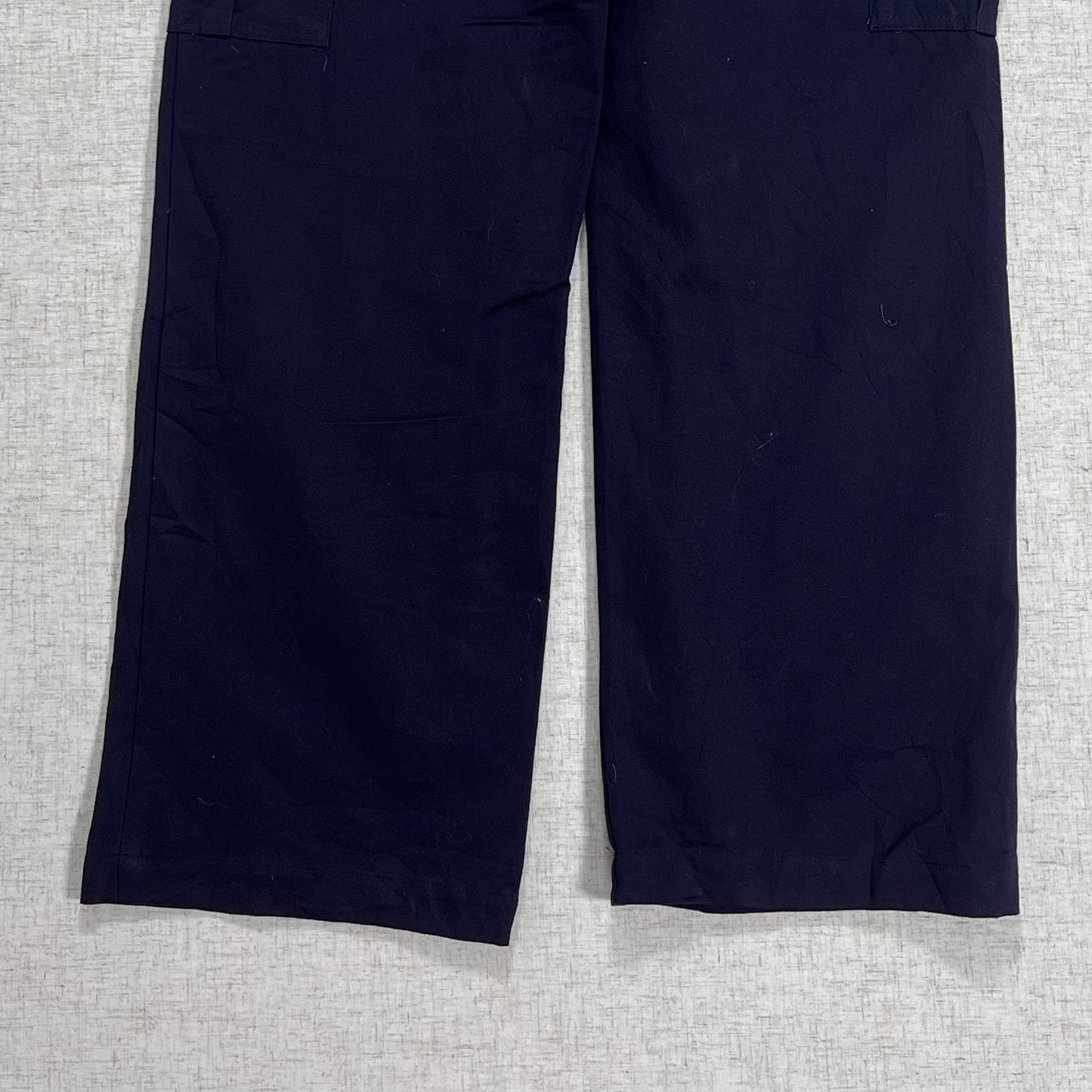 Thrifted – Cargo Pants Azul Marino Talla 32x30 USA (CL 42 aprox.)