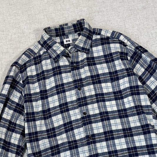 Thrifted – Camisa UNIQLO Blanca/Azul Talla M