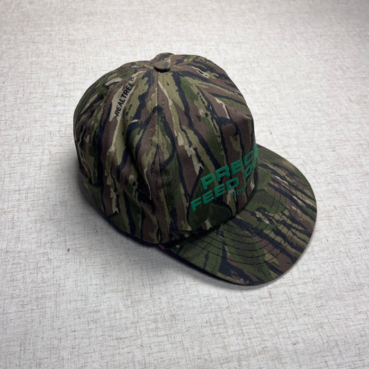 Thrifted – Gorro Trucker Camuflado Precision Feed Dog Inc. Ajustable