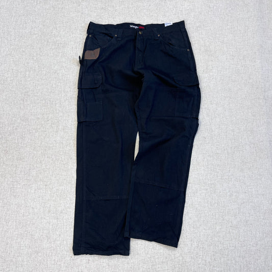 Thrifted – Jean Carpenter Negro Wrangler Riggs Talla 38x32 USA (CL 52–54) | Cintura 50 cm | Largo 113 cm | Talón 24 cm