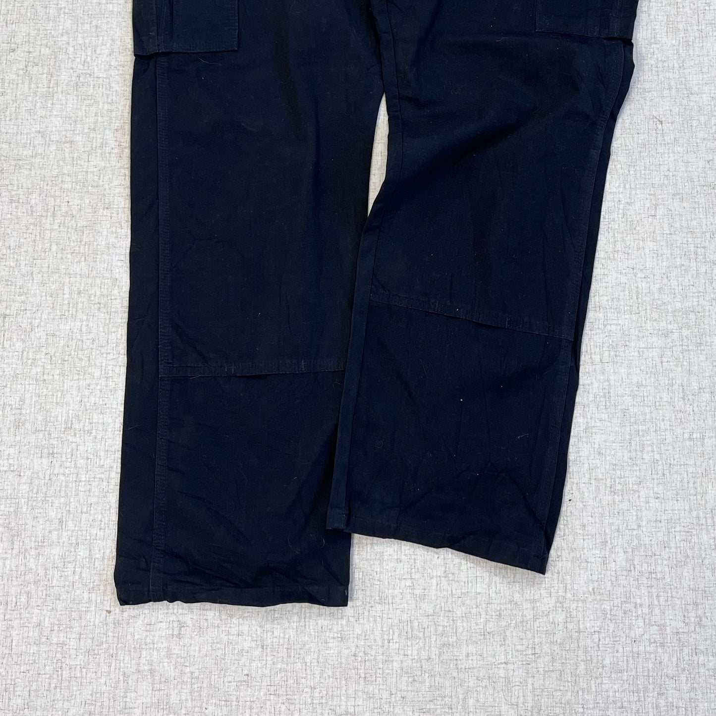 Thrifted – Jean Carpenter Negro Wrangler Riggs Talla 38x32 USA (CL 52–54) | Cintura 50 cm | Largo 113 cm | Talón 24 cm