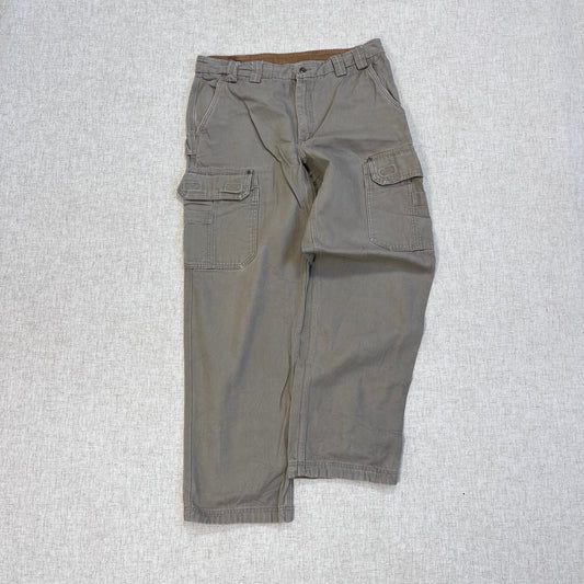 Thrifted – Jean Carpenter Beige Duluth Talla 36x32 USA (CL 50–52) | Cintura 47 cm | Largo 107 cm | Talón 23 cm