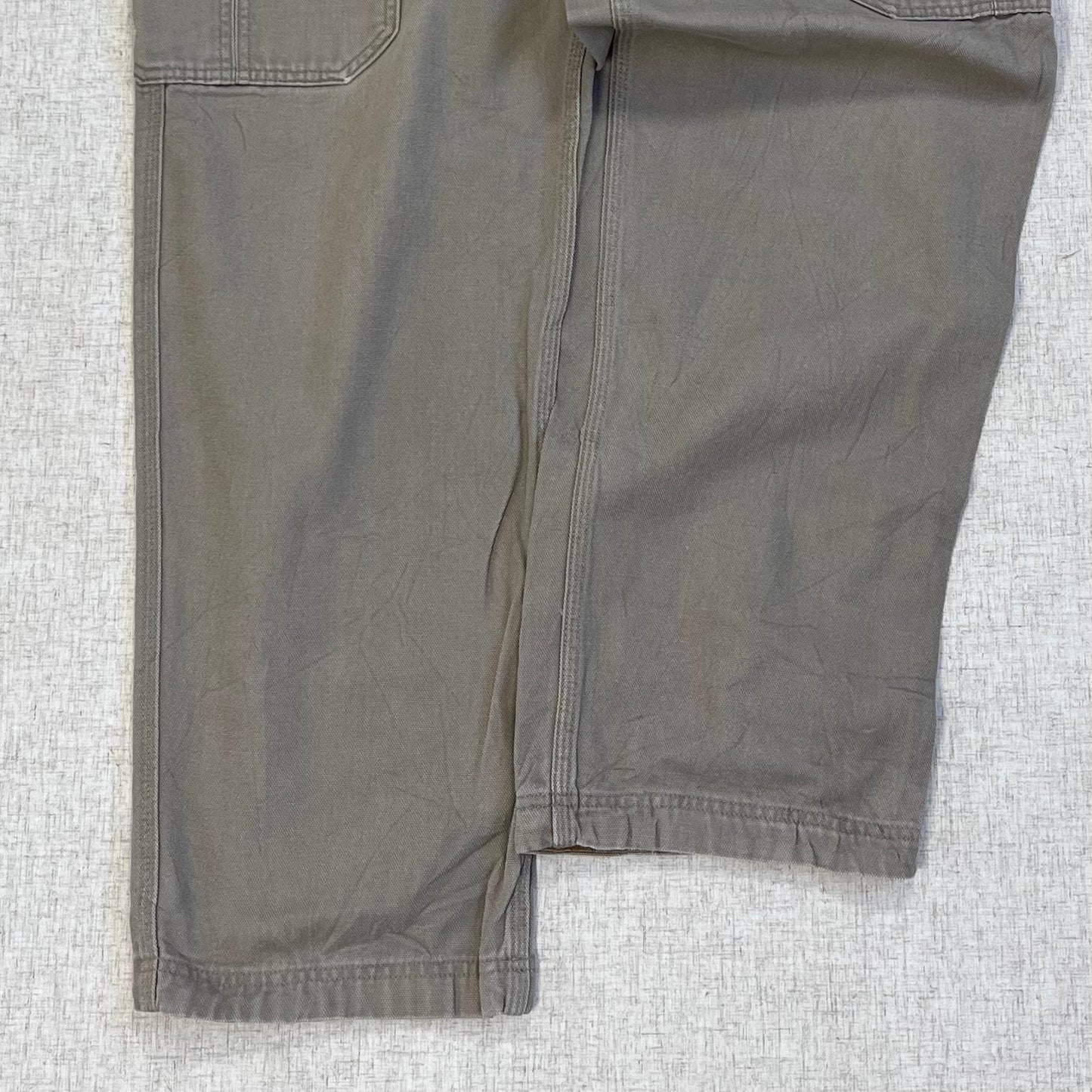 Thrifted – Jean Carpenter Beige Duluth Talla 36x32 USA (CL 50–52) | Cintura 47 cm | Largo 107 cm | Talón 23 cm