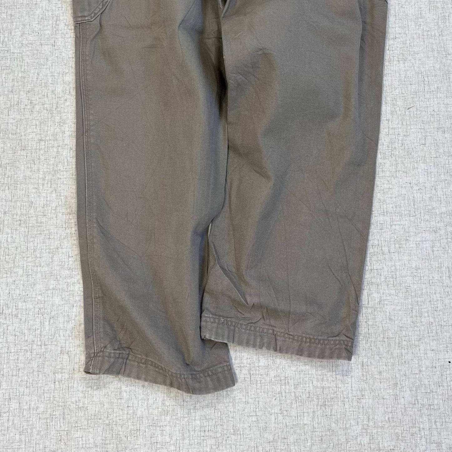 Thrifted – Jean Carpenter Beige Duluth Talla 36x32 USA (CL 50–52) | Cintura 47 cm | Largo 107 cm | Talón 23 cm