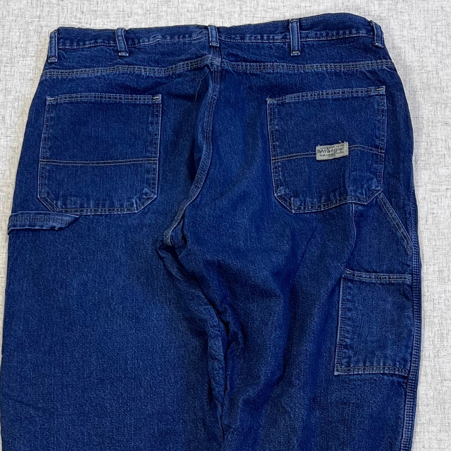 Thrifted – Jean Carpenter Azul Denim Wrangler Talla 36x30 USA (CL 50–52) | Cintura 47 cm | Largo 100 cm | Talón 23 cm