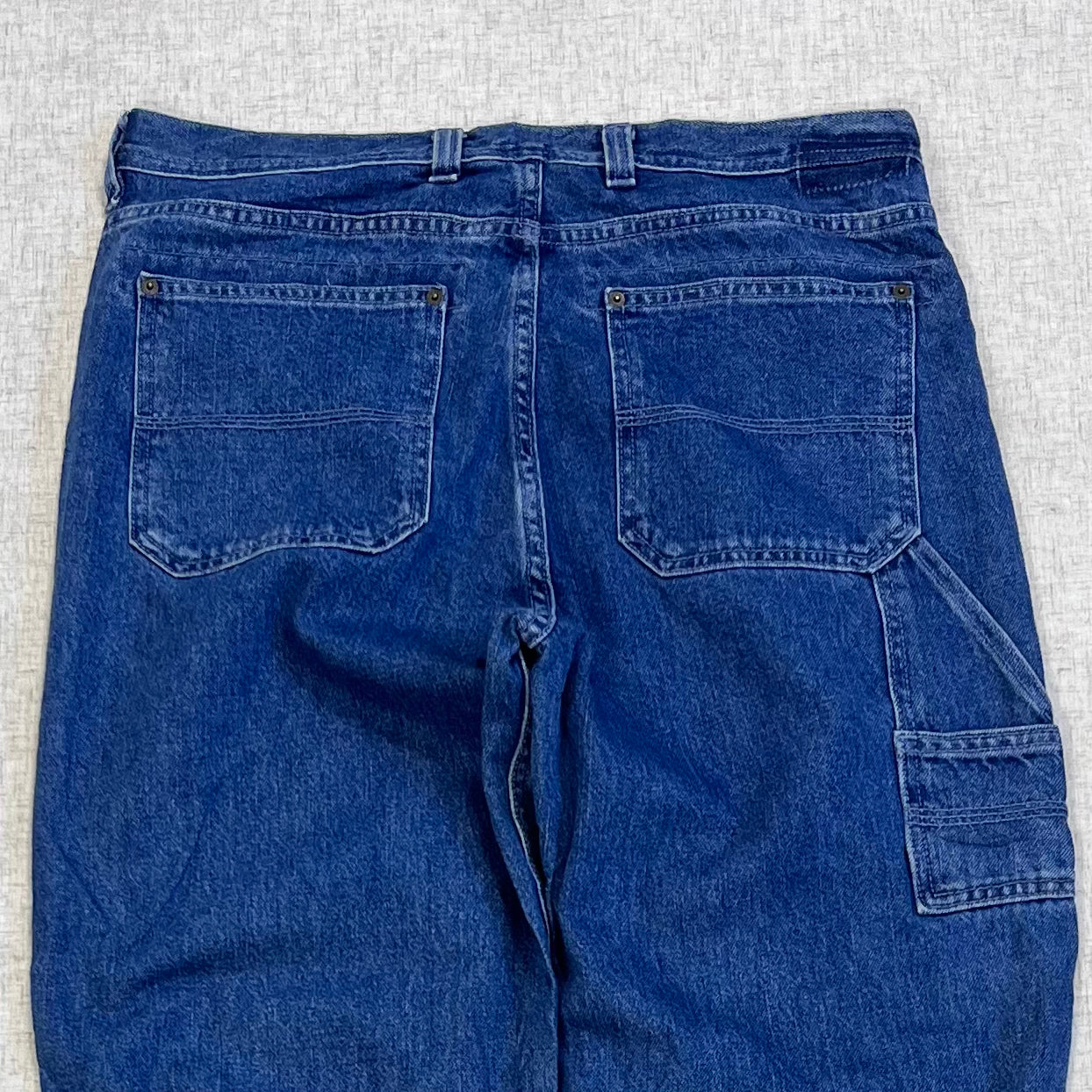 Thrifted – Jean Carpenter Clásico Vintage Talla 34x34 USA (CL 48) | Cintura 46 cm | Largo 120 cm | Talón 24 cm