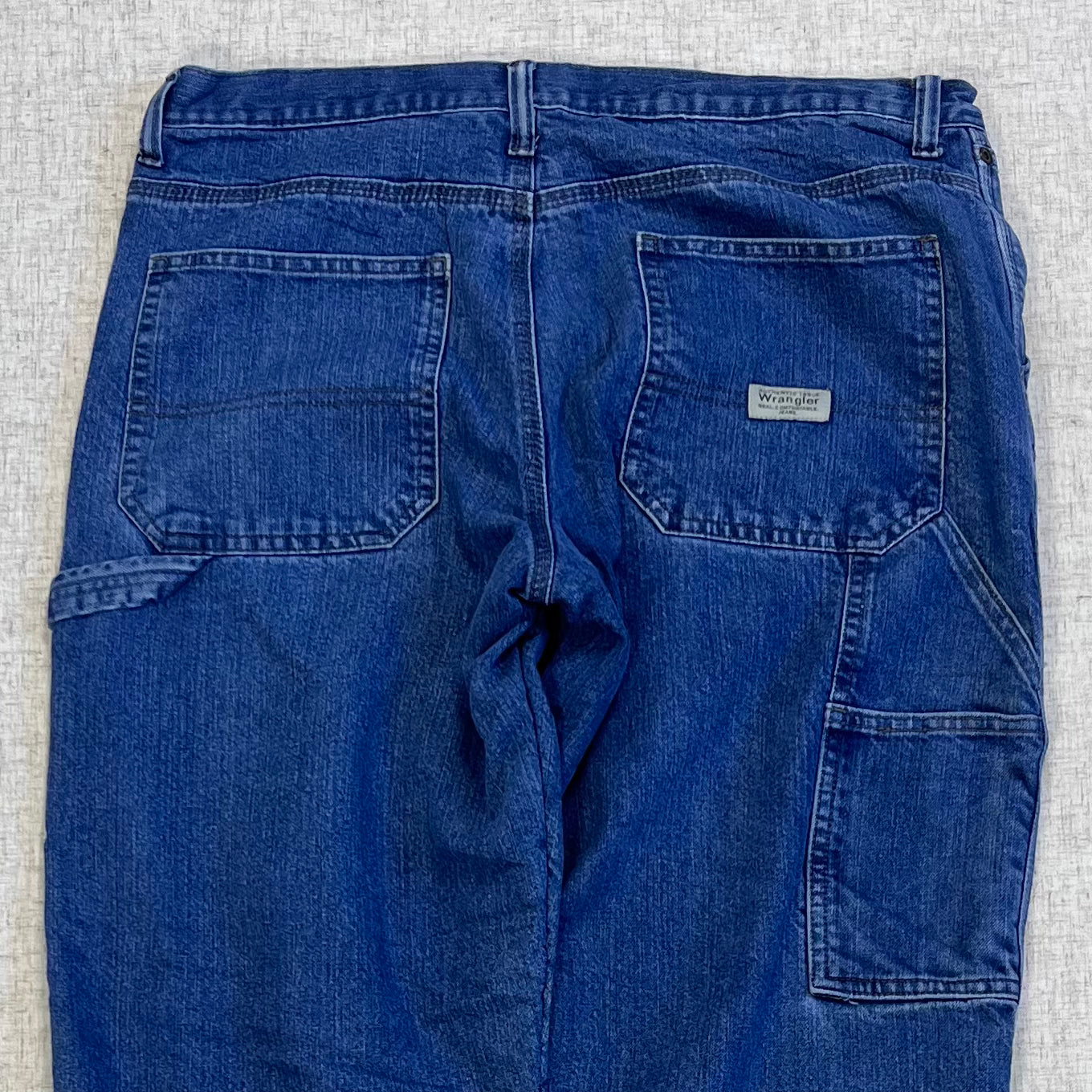 Thrifted – Jean Carpenter Forrado Wrangler Talla 32x32 USA (CL 46–48) | Cintura 42 cm | Largo 105 cm | Talón 24 cm