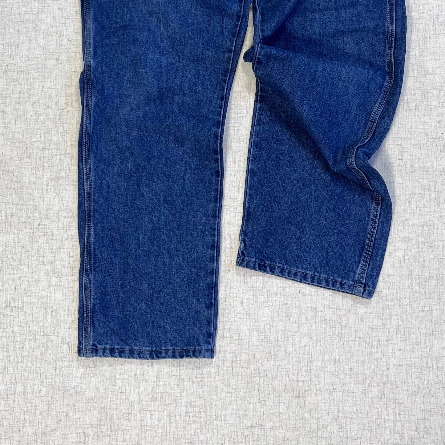 Thrifted – Jean Carpenter Clásico Wrangler Talla 36x30 USA (CL 50–52) | Cintura 46 cm | Largo 105 cm | Talón 24 cm