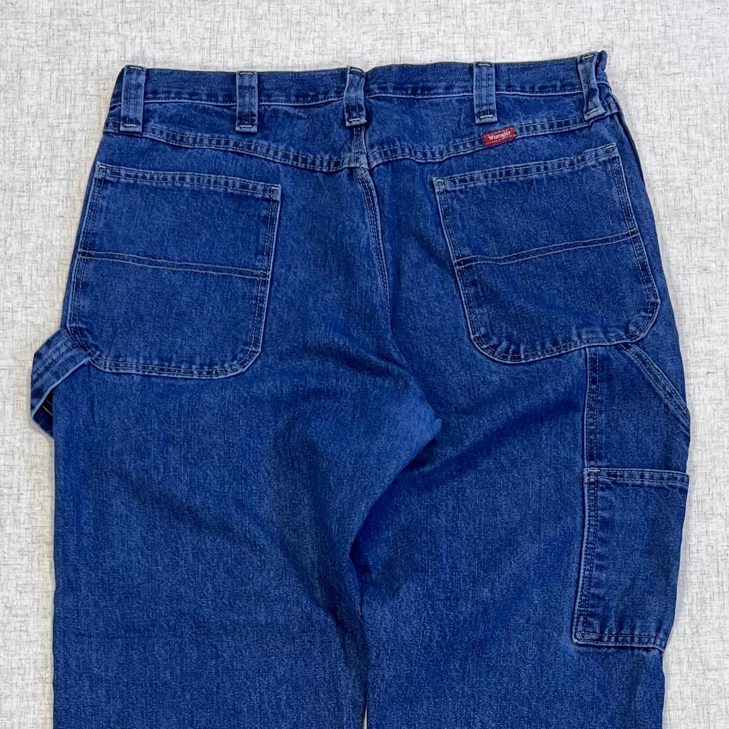 Thrifted – Jean Carpenter Clásico Wrangler Talla 36x30 USA (CL 50–52) | Cintura 46 cm | Largo 105 cm | Talón 24 cm