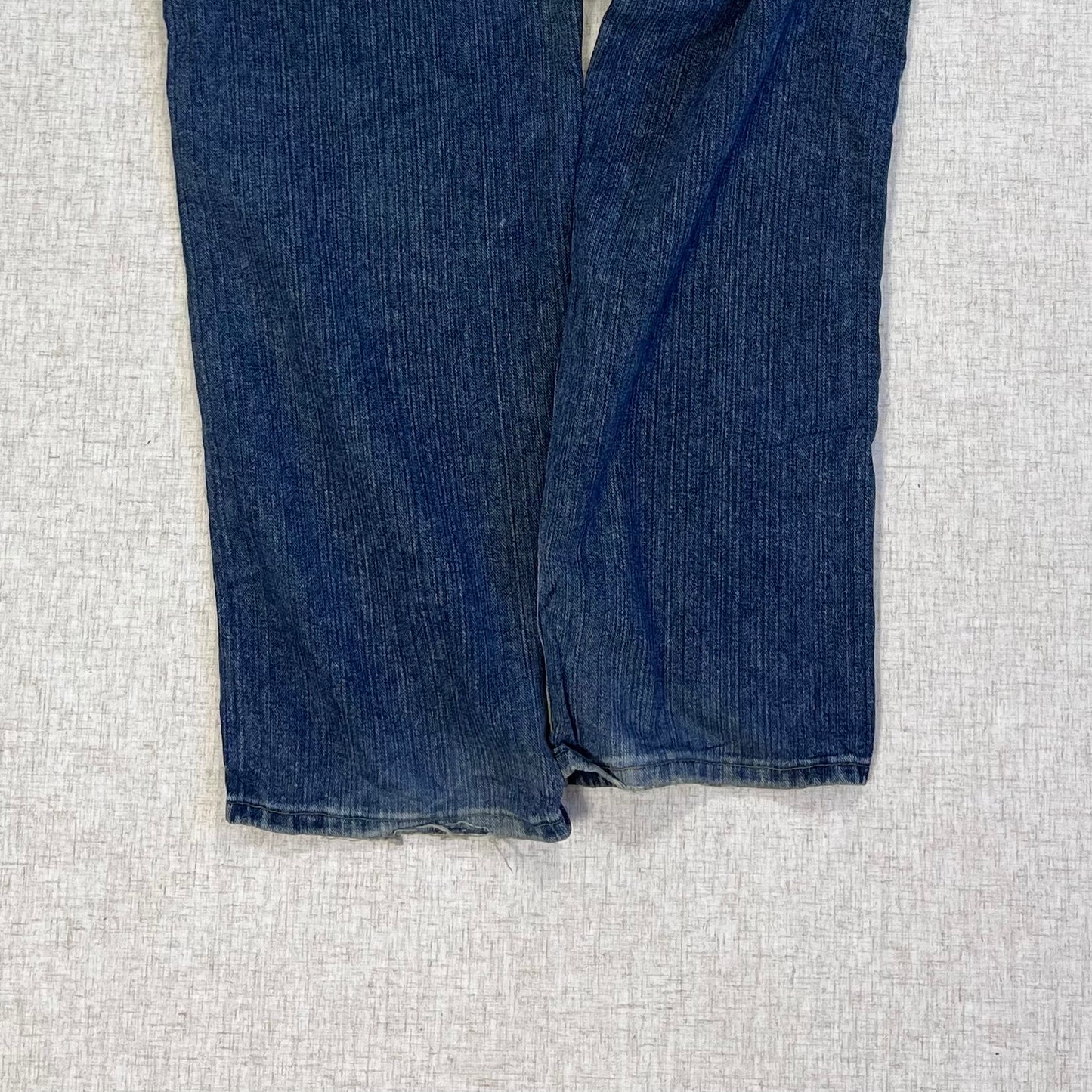 Thrifted – Jean Carpenter Denim Lee Talla 30x32 USA (CL 44–46) | Cintura 41 cm | Largo 109 cm | Talón 22 cm